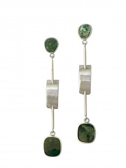 “Standard” earrings in 925 sterling silver and 12 x 10 mm oval variscites and 13 x 13 mm square cabochon variscites